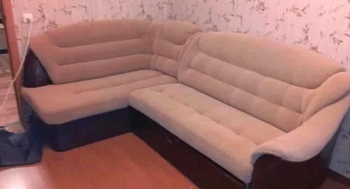 Перетяжка углового дивана. Ленинский проспект